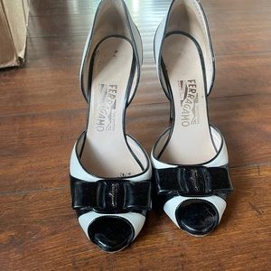 Salvadore ferragamo vintage heels